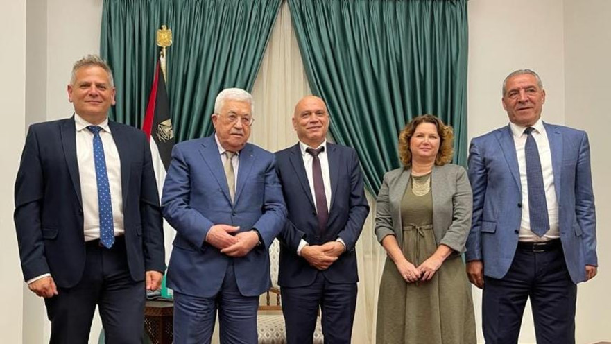 שרי מרצ ואבו מאזן 