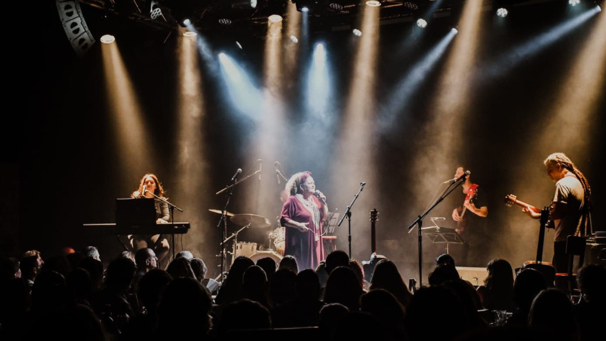 לאה שבת בהופעה