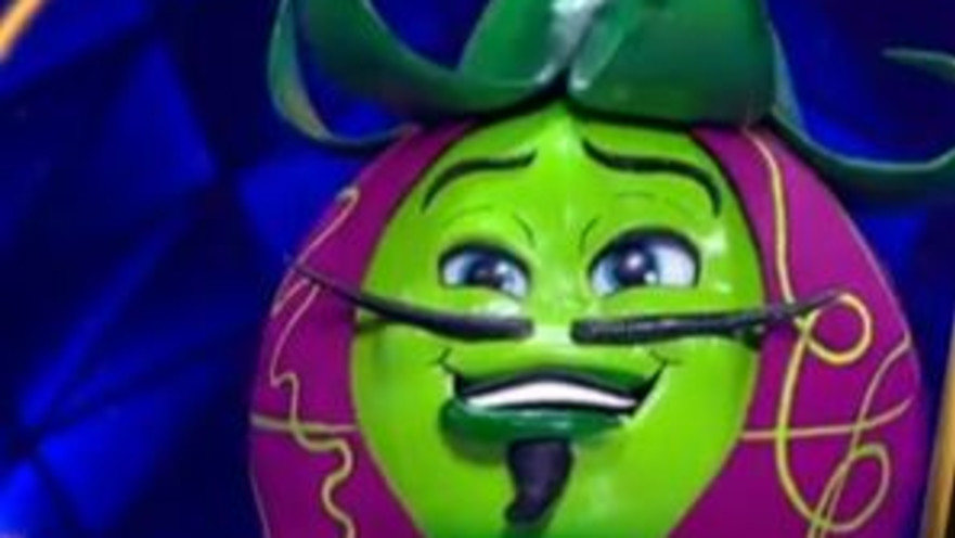 האפון, פרופ' איתמר גרוטו, בזמר במסכה