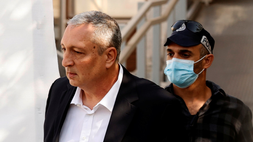 ניר חפץ בבית המשפט