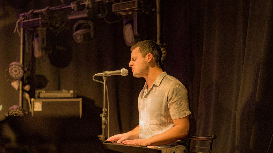 אדם מילשטיין 