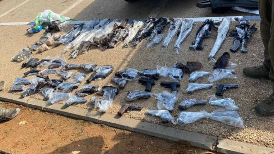 אמצעי הלחימה שנתפסו בכביש 90