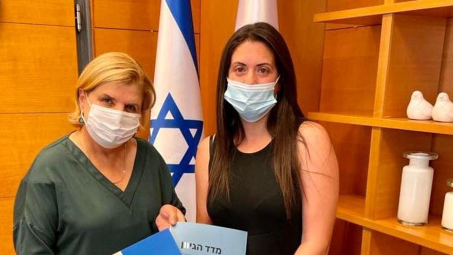 מרים כהבא ושרת הכלכלה אורנה ברביבאי