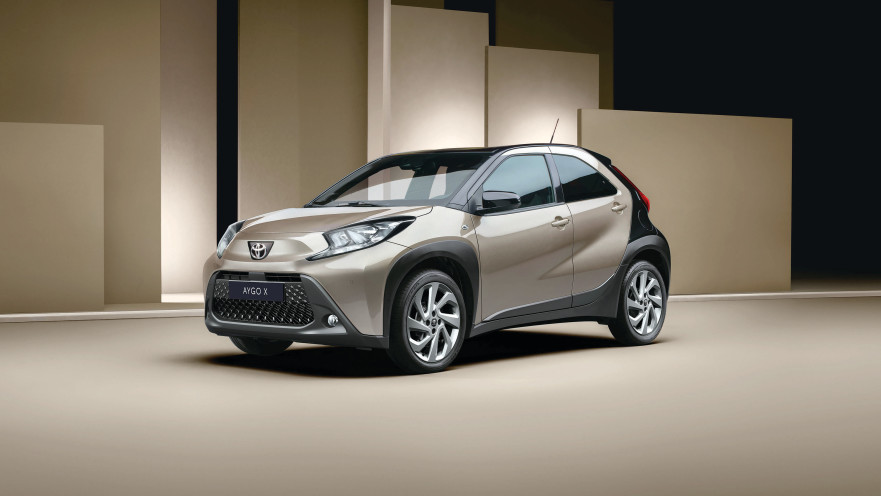 טויוטה אייגו X