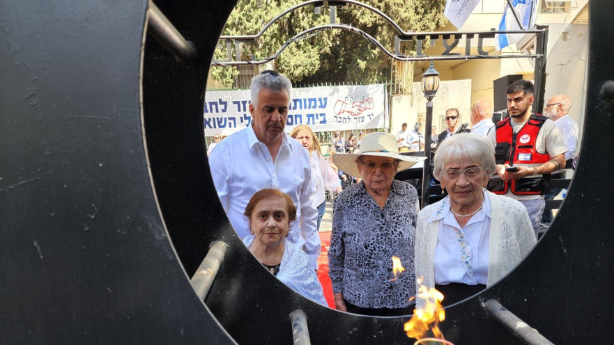 טקס יום השואה בעמותת יד עזר לחבר
