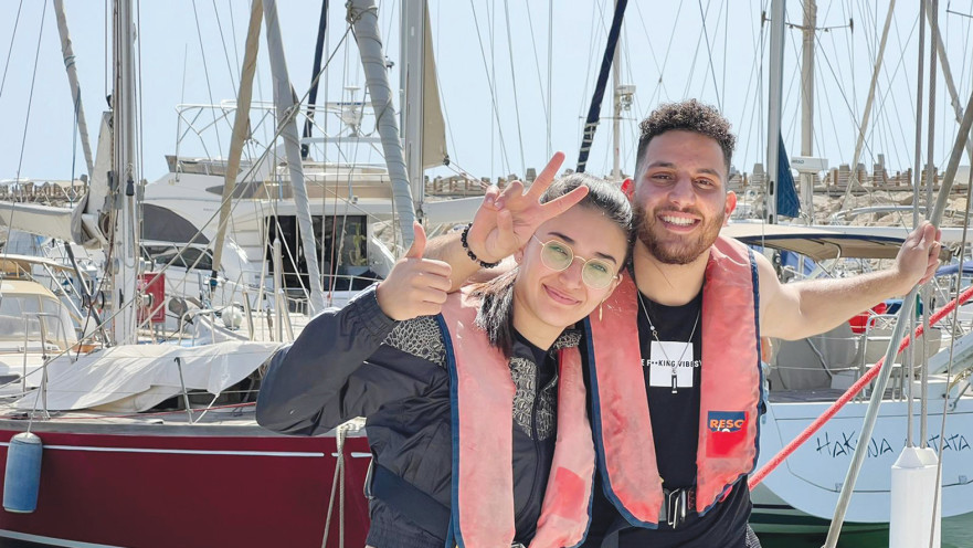 רוסמב גמול עם לארין לונה