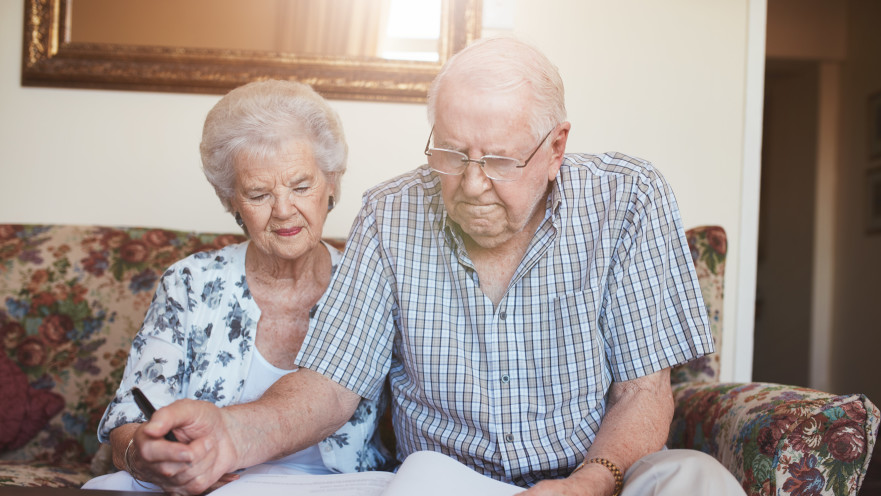 לא ידעה שהיא עדה לחתימה על צוואה - והביאה לפסילתה