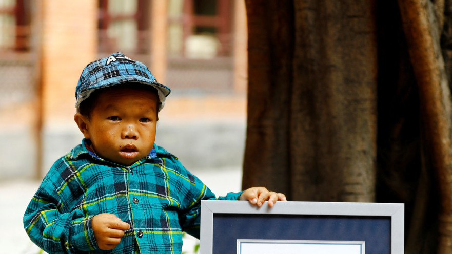 דור בהדור חפנגי, האיש הנמוך בעולם