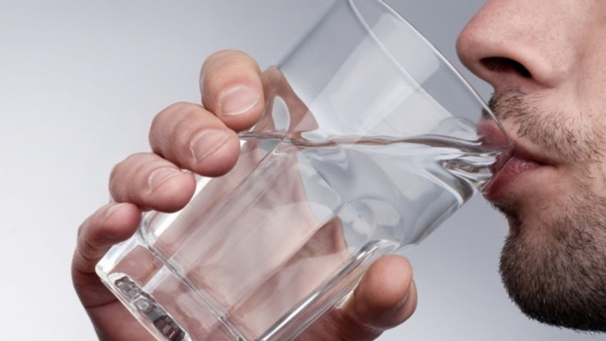 שתיית מים, אילוסטרציה