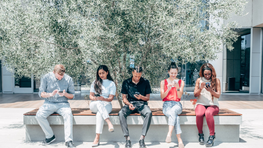 האוניברסיטה הקוסמית מציגה - שלושת ההרגלים שיכולים להפוך אותך לזומבי