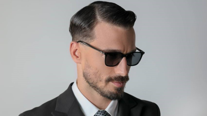 מתוך קמפיין סדרת מוצרי הטיפוח לשיער לגבר UNDERDOG, מון פלטין פרופשיונל