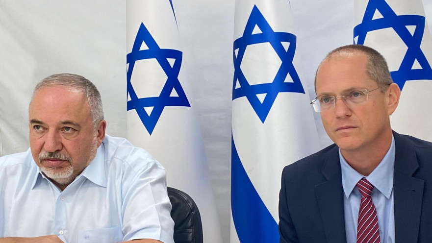 עודד פורר, אביגדור ליברמן
