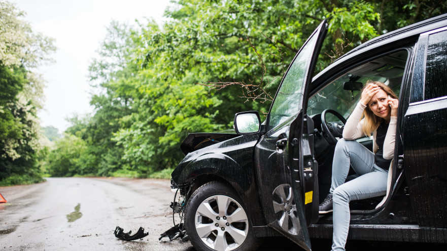 בזכות עו"ד גיל קראוס - פיצוי לאישה שנפלה ליד רכב והפכה נכה