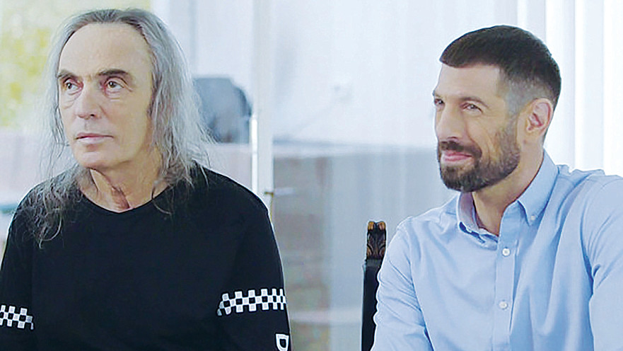 חיים אתגר לצידו של צביקה פיק ז"ל