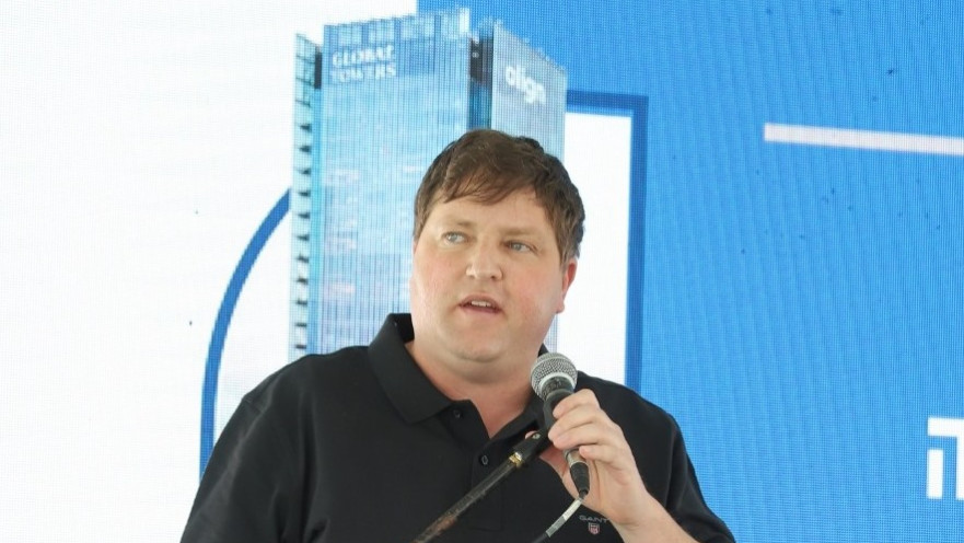 גרינברג. "רשאי להמשיך לעסוק בענייני העירייה"