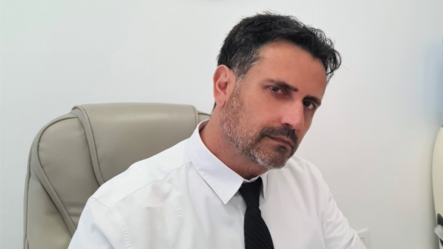 עורך הדין חיים אומסי