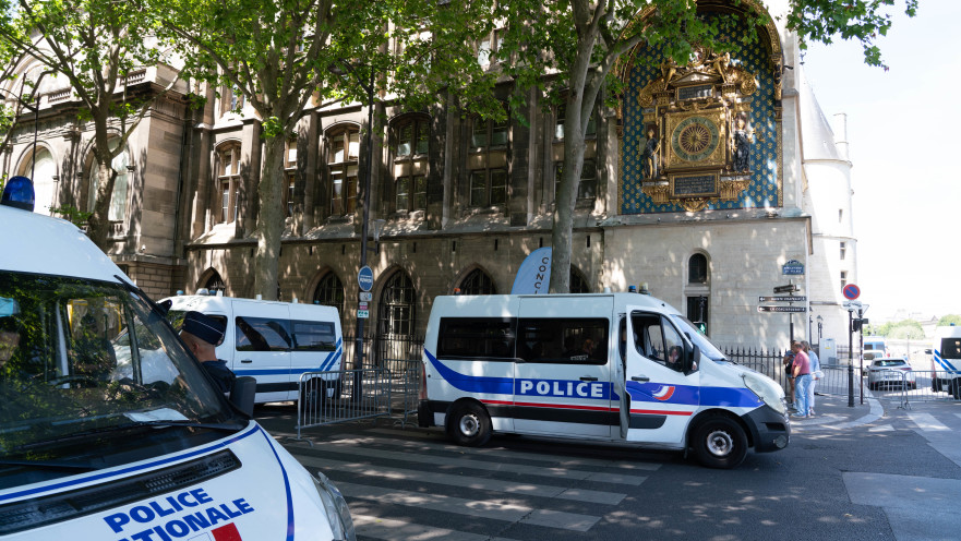 בית המשפט בפריז