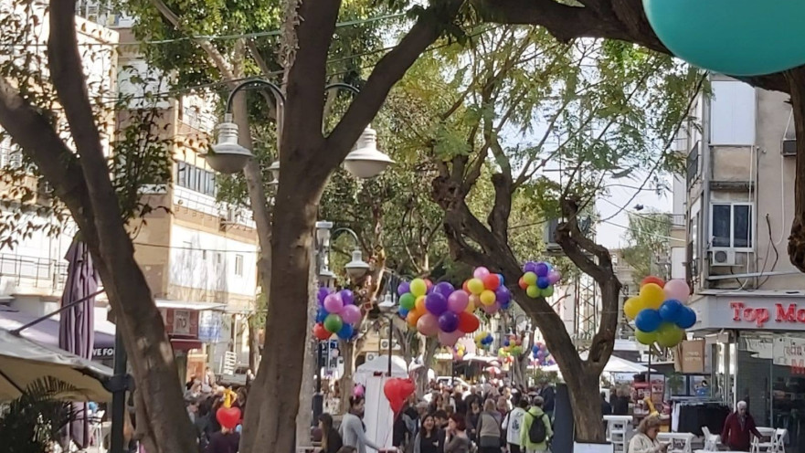 מסיבת רחוב בעיר. הזדמנות לגיבוש, או איסוף תומכים?