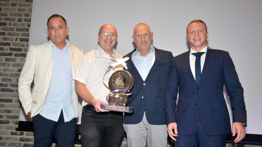 מימין ; שר התיירות, ליאור רביב , אבי ניסנקורן ועדי אזולאי