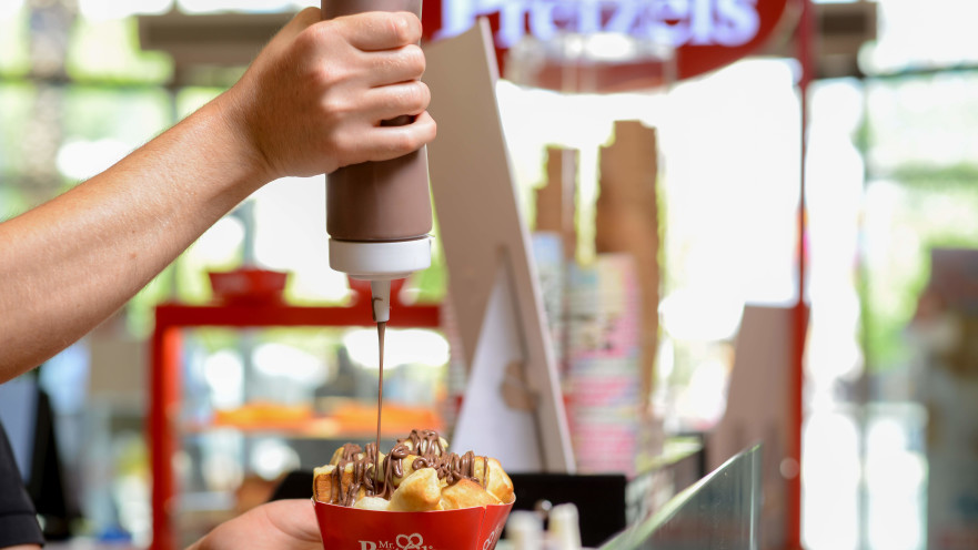 מנת בייטס ברשת Mr. Pretzels 