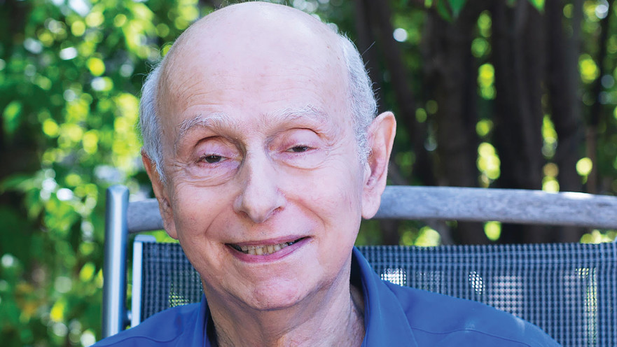 השדר מולי שפירא