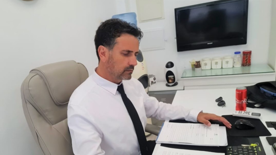 עורך הדין חיים אומסי