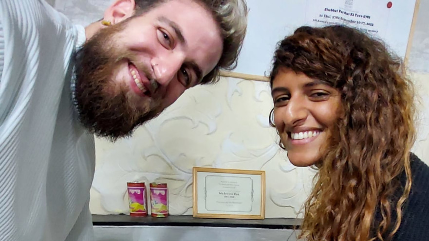 שי אדמוני ואלדר מנישביץ מתוכנית "אתנחתא" באוניברסיטת חיפה בסיור סליחות בצפת