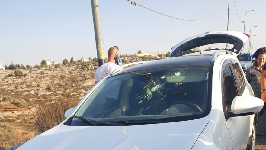 הרכב הפלסטיני שפגע בשוטר בצומת עפרה