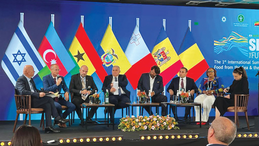 השר פורר בכנס Sea The Future