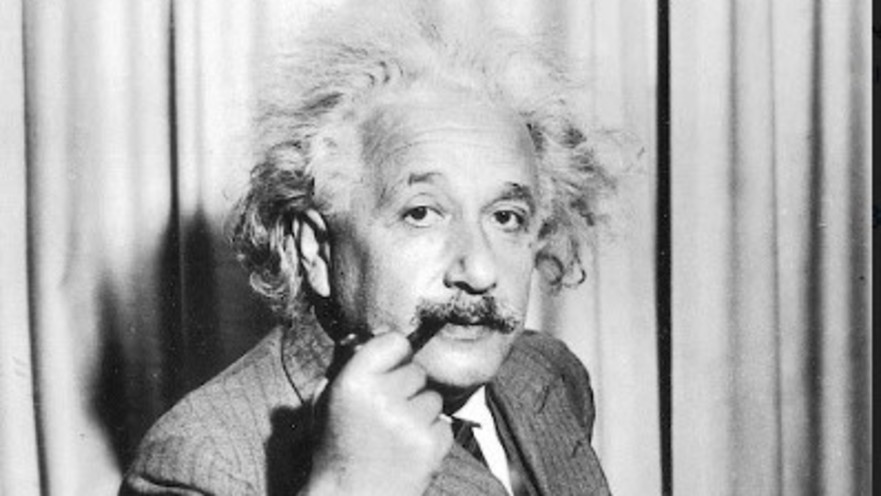 אלברט איינשטיין