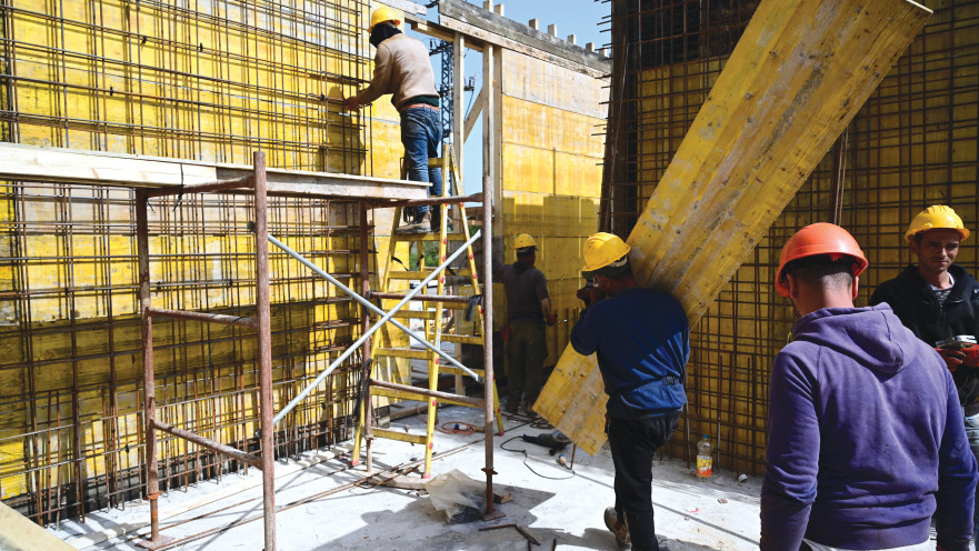 אתר בנייה בעיר. "יש פה בעיה הרבה יותר גדולה ממה שחושבים"