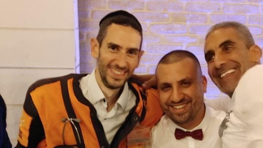 החתן הפצוע. חזר לרחבת הריקודים