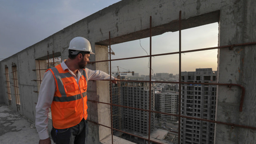 כרבע מיליון שקלים לעובד שנפצע בעת שנפל לבור במהלך עבודתו באתר בניה