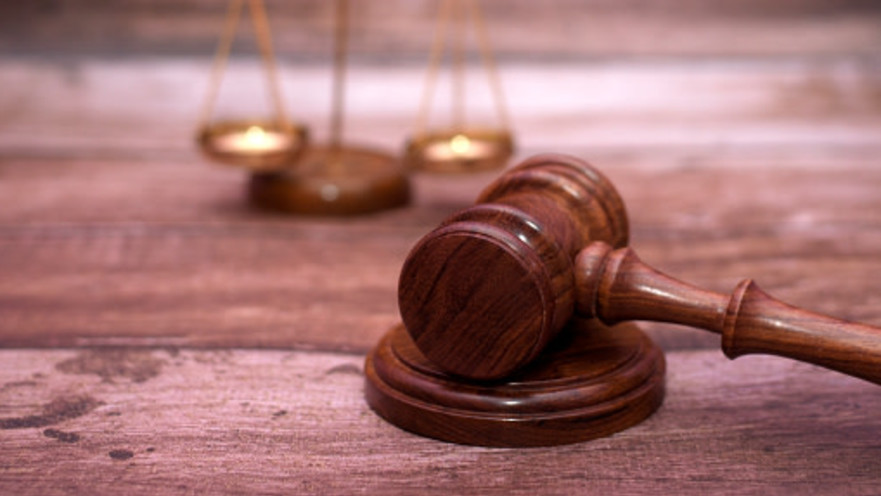 אין הצדקה לביקורת על התנהלות בית המשפט שמסרב לשחרר את עו"ד שרמן 