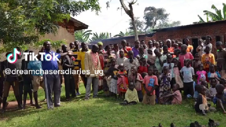 102 ילדים ו-568 נכדים