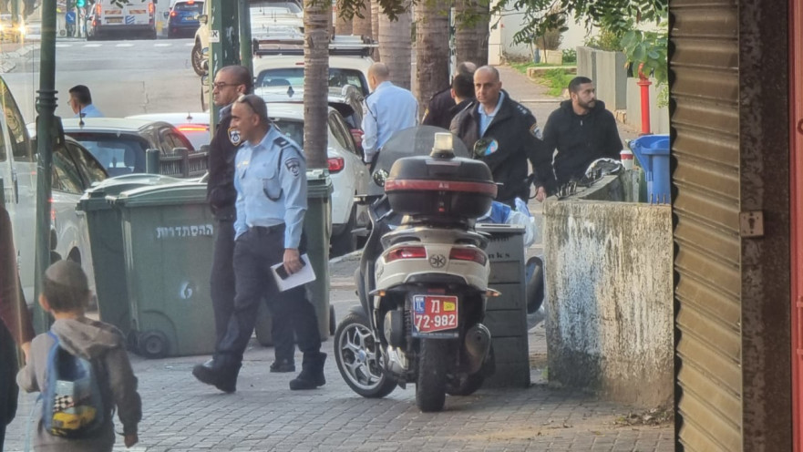 זירת האירוע ברחוב ההסתדרות. בעבר נקשר שמו של החשוד בעבירת הצתה