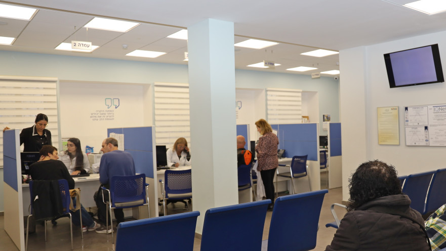מרכז השירות לתושב בגבעתיים. "קל וזמין"