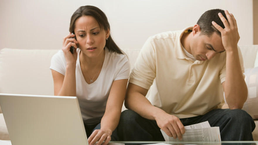 לצאת מהבוץ הכלכלי – כך תשאירו את החובות מאחור 