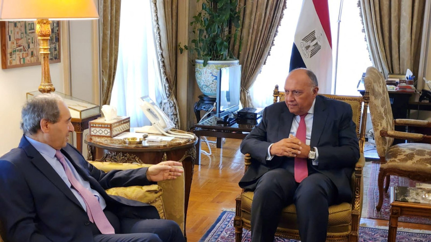 שר החוץ המצרי סאמח שוכרי ושר החוץ הסורי פייסל אל-מקדאד