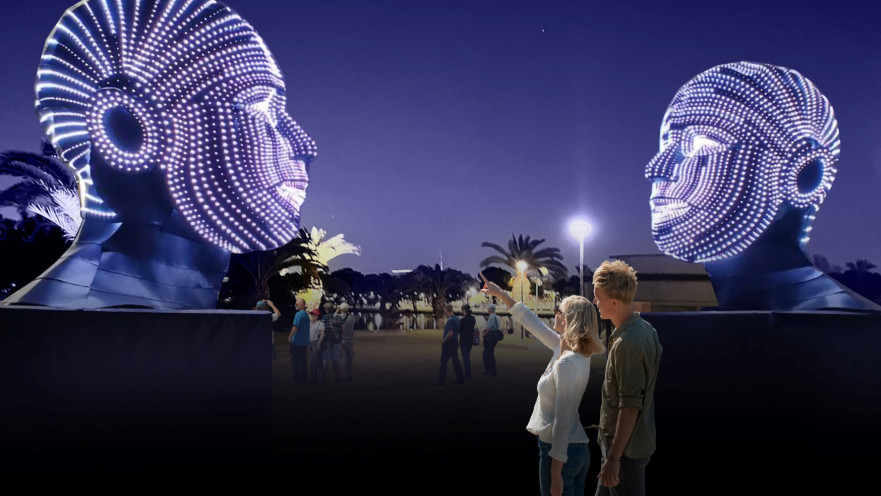 יוצאים לאור בפארק הלאומי. מיצגים מוארים ומאות אלפי פרחים