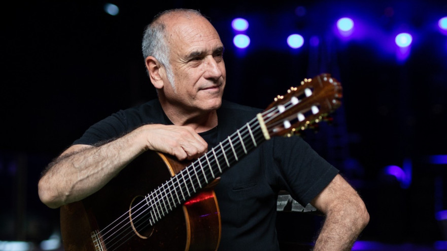 אי אפשר בלעדיו ביום האהבה. דייויד ברוזה