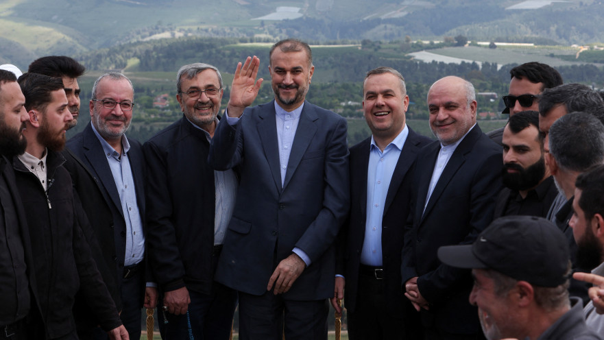 שר החוץ האיראני בביקור בגבול לבנון ישראל