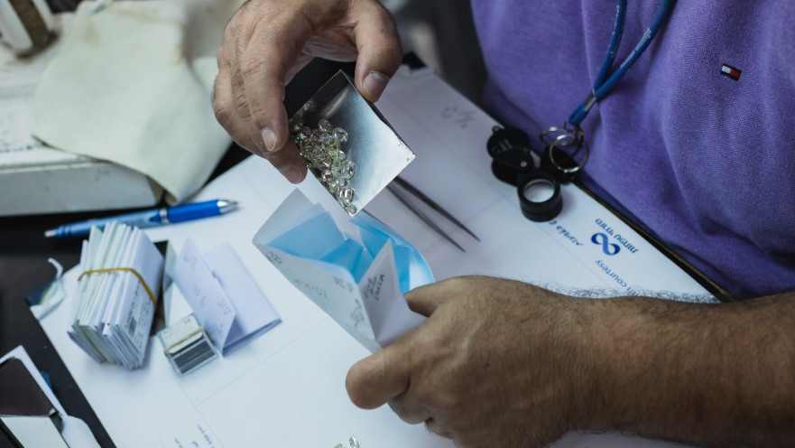 חשוב לקבוע מה הם מאפייני היהלום המושלם עבורכם 