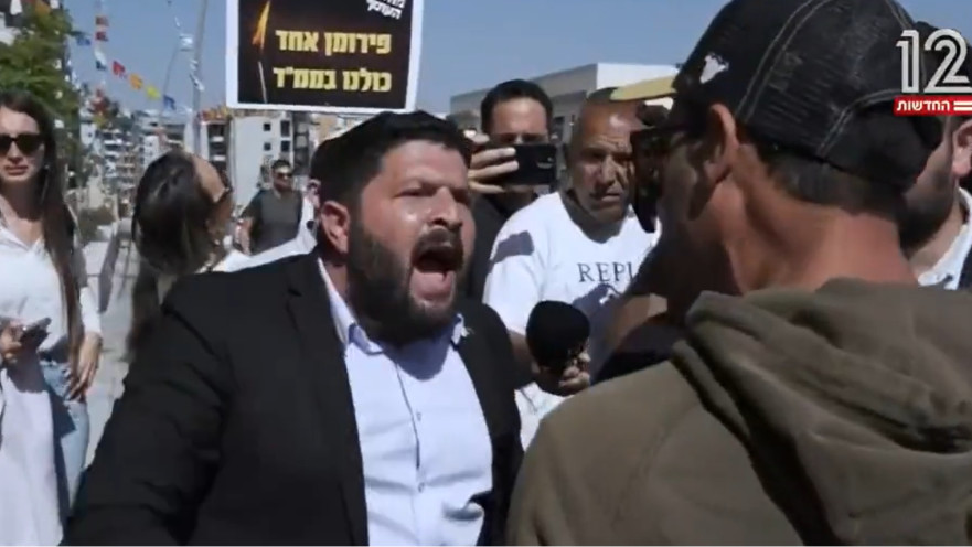 אלמוג כהן בעימות בשידור חי