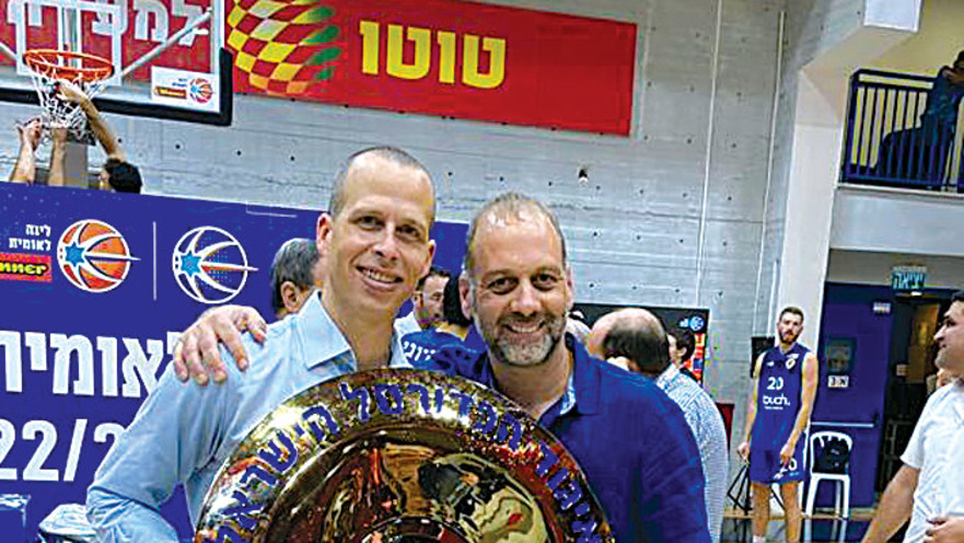 חן שניידרמן (מימין) ושמוליק ברנר