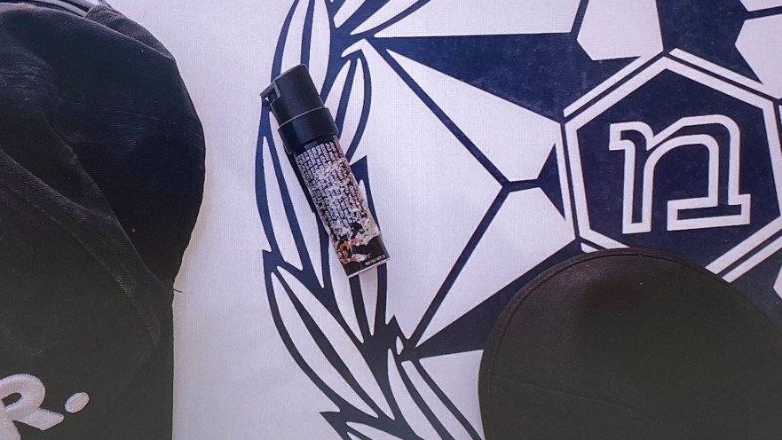 מיכל תרסיס הפלפל שנמצא בכליו של החשוד