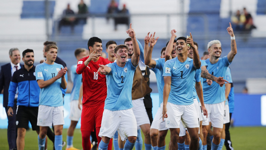 שחקני נבחרת ישראל עד גיל 20 חוגגים