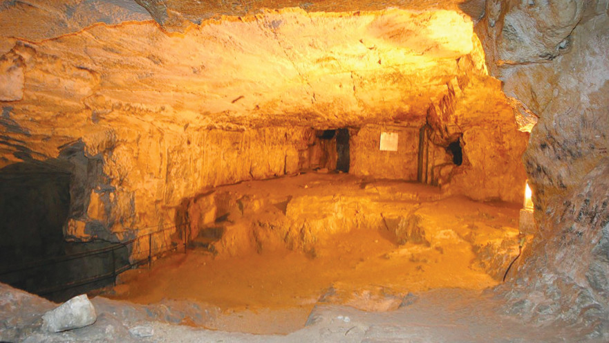 מערת צדקיהו המשופצת