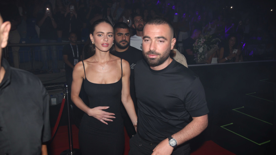 עומר אדם, יעל שלביה