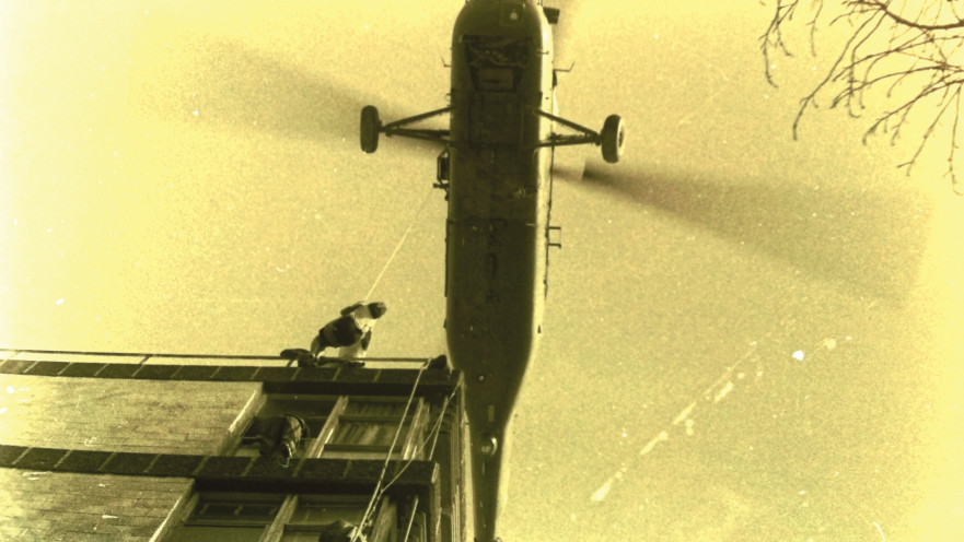 חילוץ אישה בבית צים